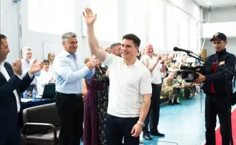 Никита Нагорный (в центре) во время церемонии открытия турнира. Фото rostov-gorod.ru