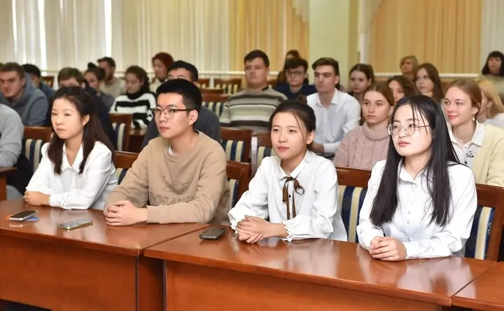 Студенты из Китая в ДГТУ. Фото пресс-службы ДГТУ