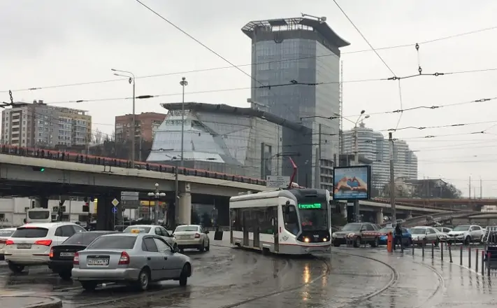 Район пригородного жд вокзала в Ростов. Фото из паблика ВКонтакте Ростовский городской транспорт.