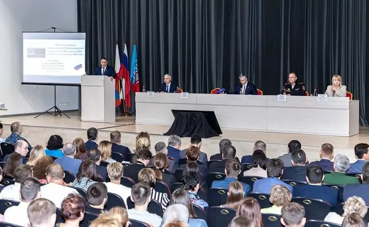 Встреча ростовчан с Алексеем Логвиненко. Фото rostov-gorod.ru