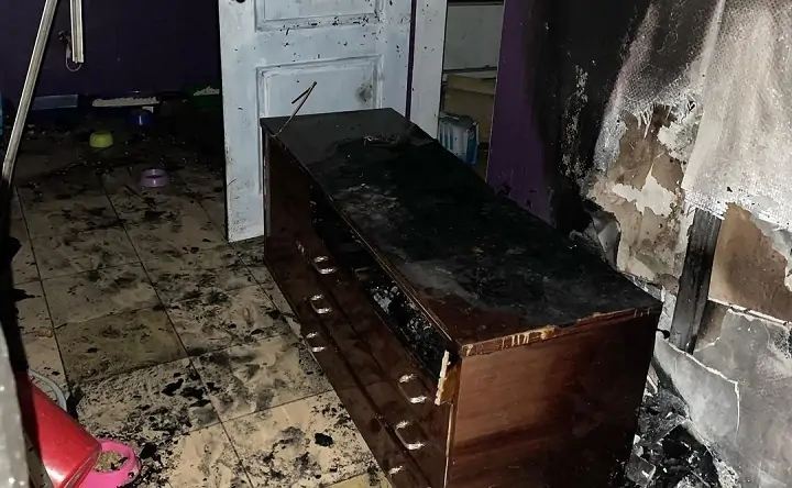 Последствия пожара в кафе «КОТЭдж». Фото instagram.com/kotocafe_kotedzh