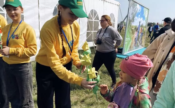 Участники фестиваля. Фото donnews.ru