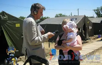 Стен Шёстрём в Донецком временном пункте размещения беженцев