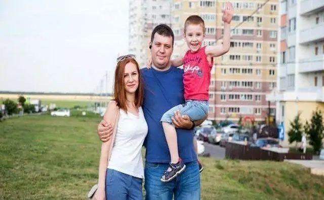 Михаил Печёнкин с семьёй, фото donnews.ru