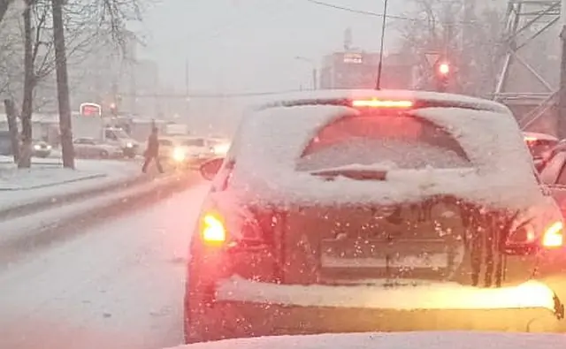 Снегопад в Ростове утром 15 января. Фото donnews.ru