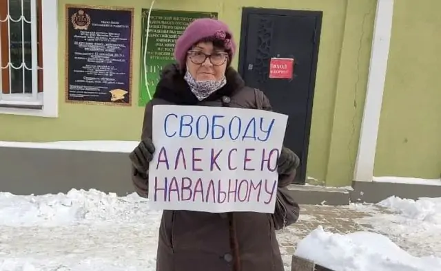 Одиночный пикет в поддержку Навального в Ростове. Фото из Telegram-канала «Солидарность».