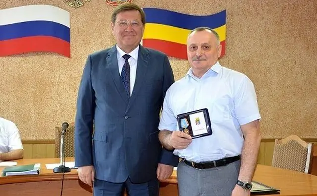 Дзюба с главой Аксайского района Борзенко, май 2019. Фото aksayland.ru