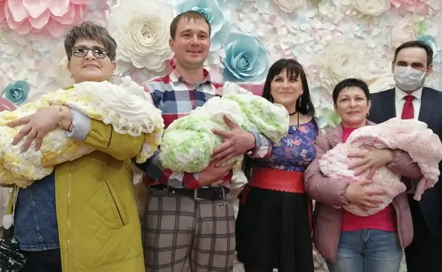 Семья Селезёнёвых. Фото donnews.ru