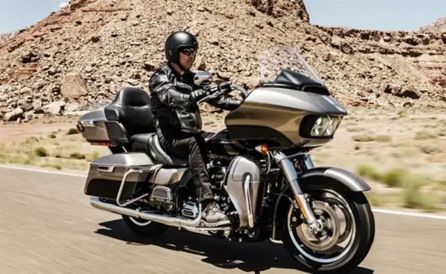 Мужчина на Harley-Davidson. Фото moto.infocar.ua.