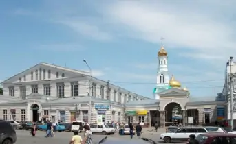 Вход на Центральный рынок. Фото photogoroda.com.