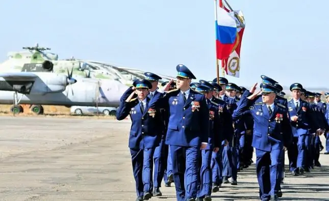 Парад лётчиков на ростовском военном аэродроме. Фото Аркадия Будницкого