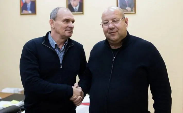 Виталий Кафанов (слева) и Арташес Арутюнянц.