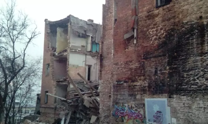 ростов обрушение здания. старые жилые дома. станиславского 46 ростов на дону. ростов на дону обрушился дом. станиславского 46 фотография дома.