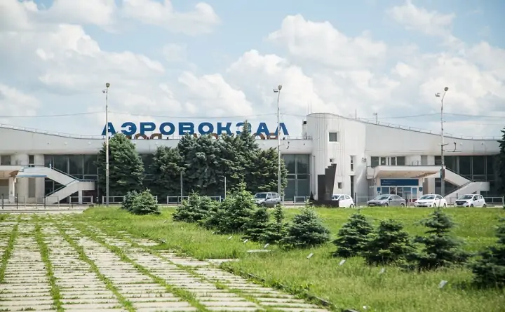 Старый аэропорт Ростова. Фото Романа Неведрова.