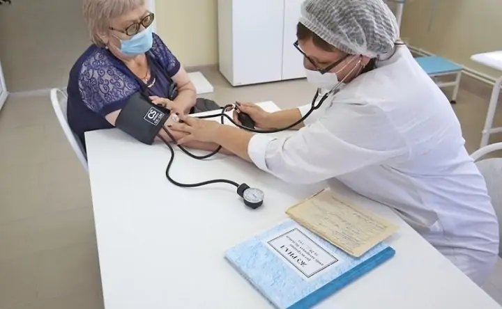 Пациентка на приёме у врача. Фото vv-34.ru