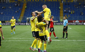 «Ростов» при почти пустых из-за Fan-ID трибунах одержал первую победу в сезоне