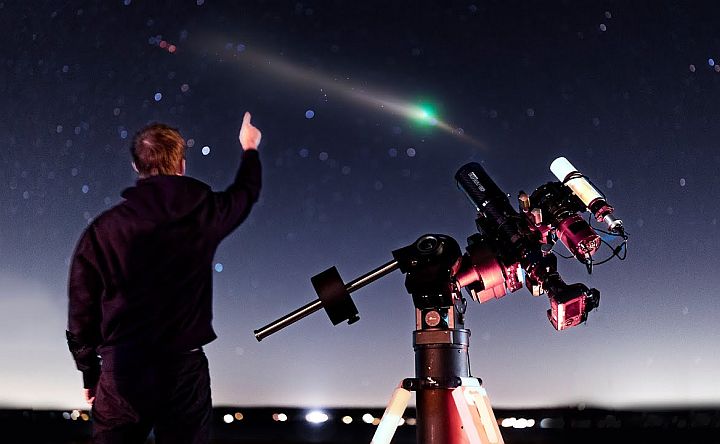 Над Ростовом пролетит уникальная комета C/2022 E3 с двумя хвостами