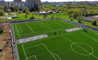 В Ростове на Северном готовят к открытию два футбольных поля с травой из Голландии