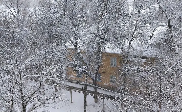 Снегопад в Каменске. Фото donnews.ru