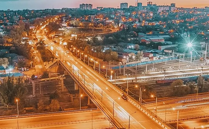 Мост на проспекте Стачки в Ростове. Фото Дениса Демкова