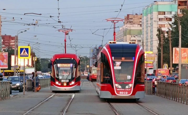 Скоростной трамвай в одном из российских городов. Фото donnews.ru.
