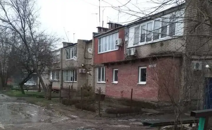 Дом между улицами Речная и Алмазная. Фото Татьяны Ивановой