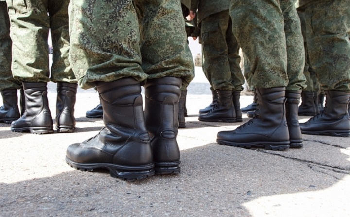 Военнослужащие. Фото russianstock.ru