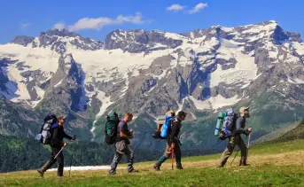 Туристы в горах Кавказа. Фото sportishka.com
