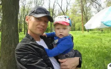 Папа с сыном. Фото donnews.ru