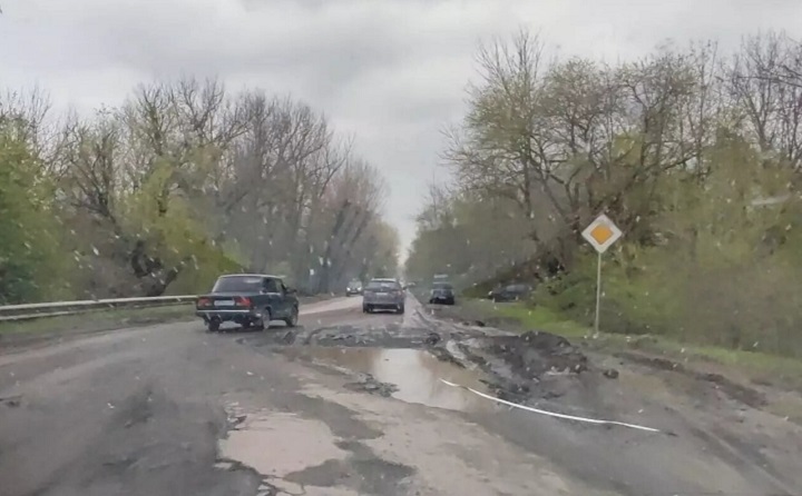 Суд признал законным отказ военных ремонтировать дороги под Ростовом, разрушенные при строительстве водовода