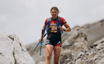 Через ледники, перевалы и в дождь: ростовчанка стала первой женщиной, пробежавшей «кругосветку» вокруг Эльбруса