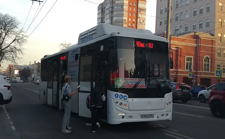 Автобус №43. Фото donnews.ru