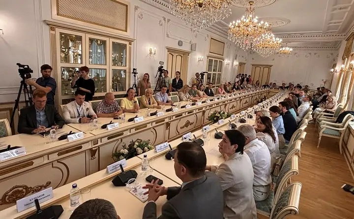 Участники конкурса. Фото donland.ru