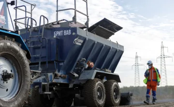 Строительство дороги. Фото предоставлено пресс-службой «Газпромнефть — Битумные материалы»