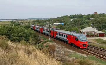Электричка. Фото пресс-службы СКЖД