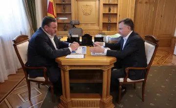 Антон Котяков и Юрий Слюсарь. Фото donland.ru