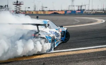 Машина в манёвре. Фото Анастасии Василаки