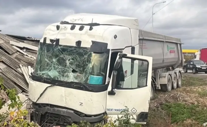 Фото с места ДТП отдела пропаганды ГИБДД по Ростовской области