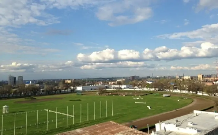 Ростовский ипподром. Фото goldmustang.ru