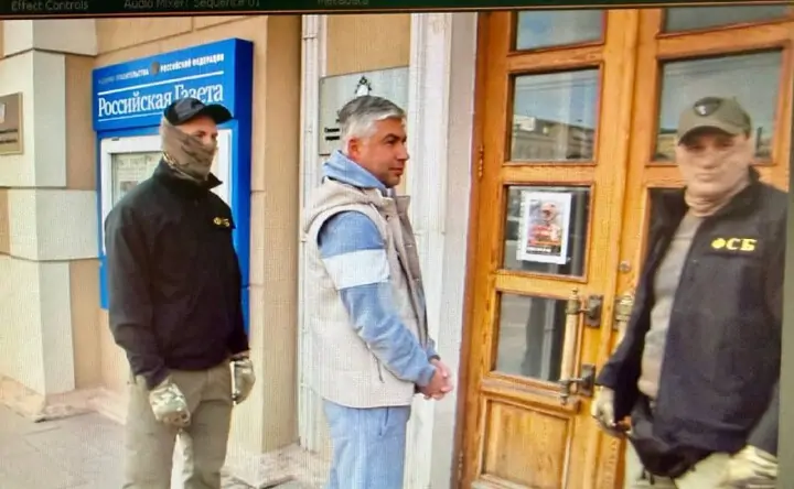 Алексей Логвиненко в наручниках. Фото telegam-канала Don Mash