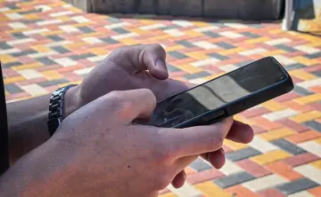 Смартфон, фото предоставлено пресс-службой МТС