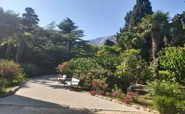 Форосский парк в Крыму. Фото donnews.ru