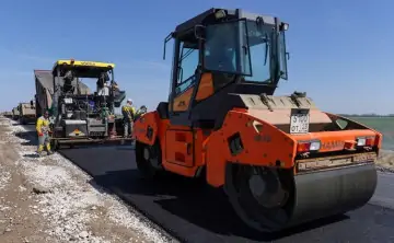 дорожные работы. Фото Алексея Коновалова, ТАСС