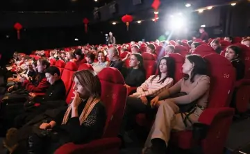 Кинотеатр. Фото Михаила Метцеля, ТАСС