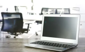 Ноутбук. Фото  https://pxhere.com/ru/photo/1375799