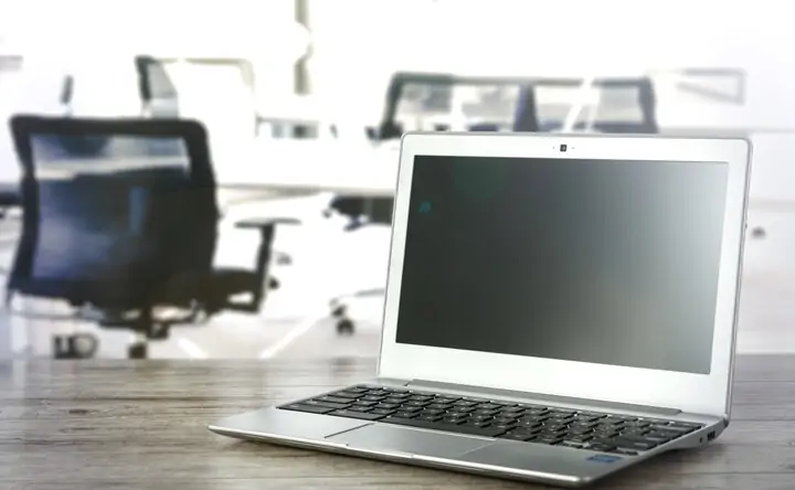 Ноутбук. Фото  https://pxhere.com/ru/photo/1375799