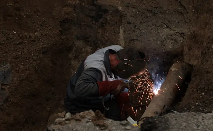 Ремонт теплосетей. Фото пресс-службы администрации Ростова