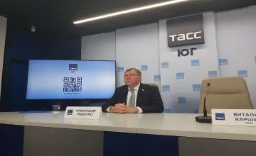 Александр Ищенко на пресс-конференции в ТАСС Юг. Фото donnews.ru
