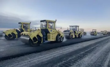 Ремонт дороги. Фото предоставлено пресс-службой АО «Донаэродорстрой»