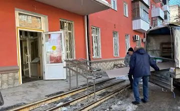 Поставка материалов для восстановительных работ. Фото пресс-службы Заксобрания Ростовской области